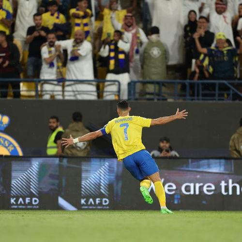 23-24赛季沙王冠1-4决赛：艾卜哈vs赛哈特海湾,沙王冠1-4决赛落幕”