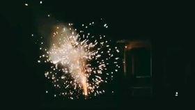 你是长夜也是烟火,交织时光与梦想的岁月篇章